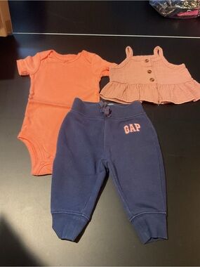 Baby Girl Clothes Bundle (Size 6-12M) | Gap & Carter's